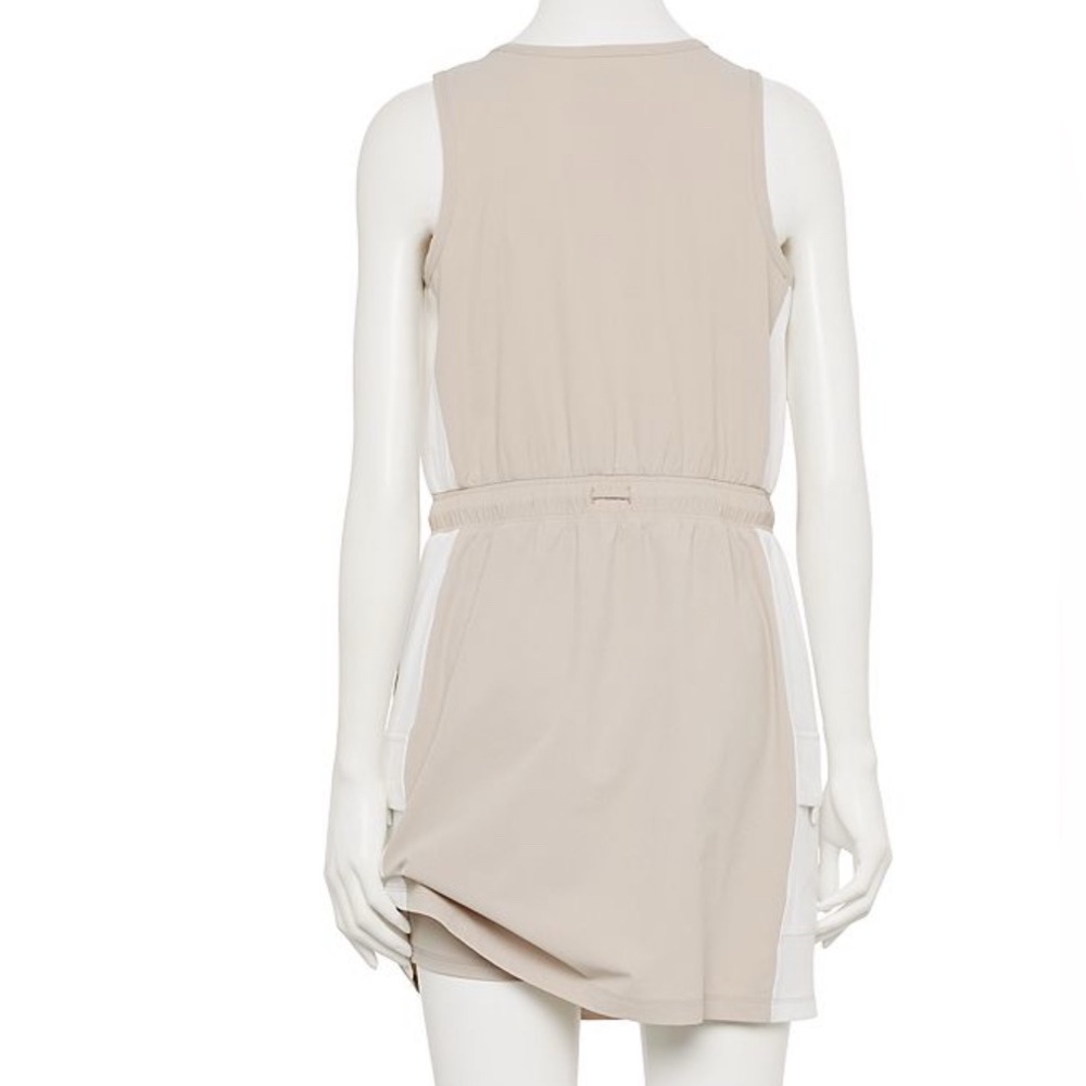 Women's FLX Dress With Built-In Shorts Color Frost Bite NWT Size Small - Picture 3 of 9